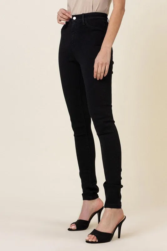 BASIC SKINNY JEANS