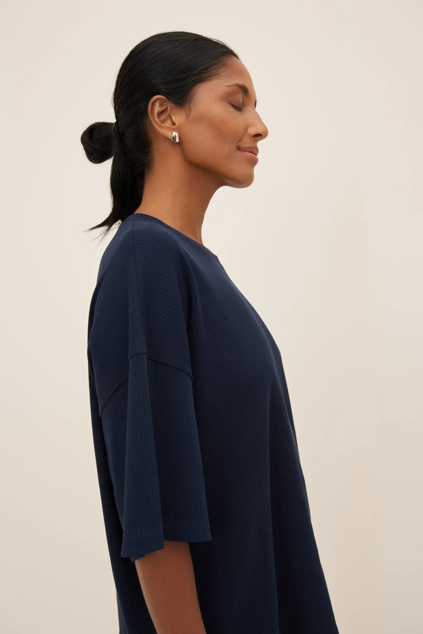 Kowtow Parallel Tee - Navy