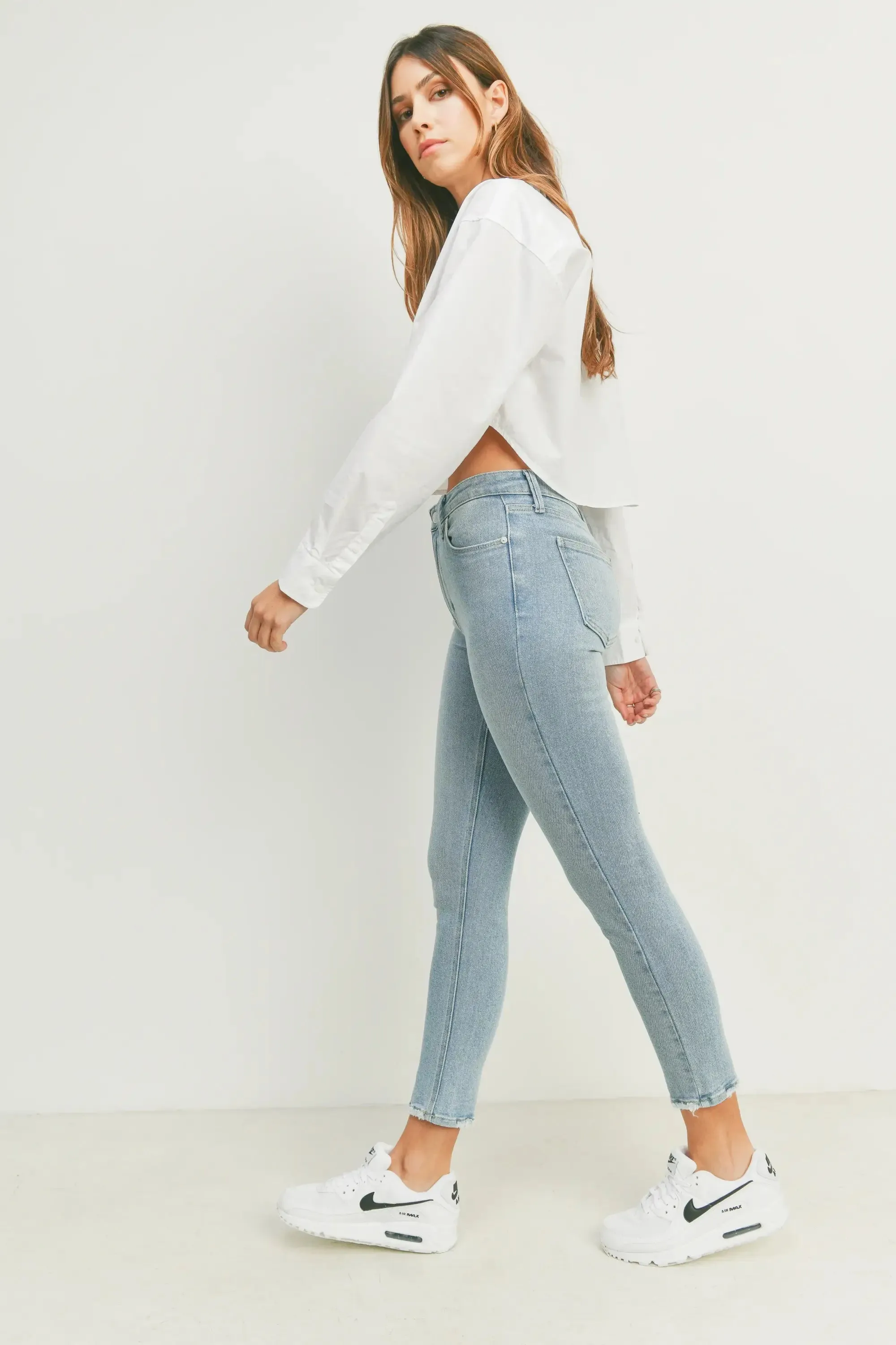 THE HR ESSENTIAL SKINNY DENIM